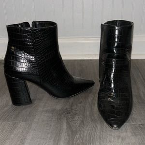 Super stylishly and comfortable booties
